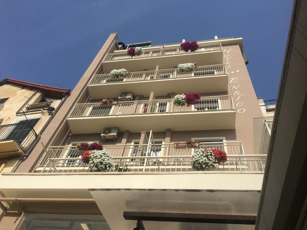 Hotel Enrico Alassio Exterior photo